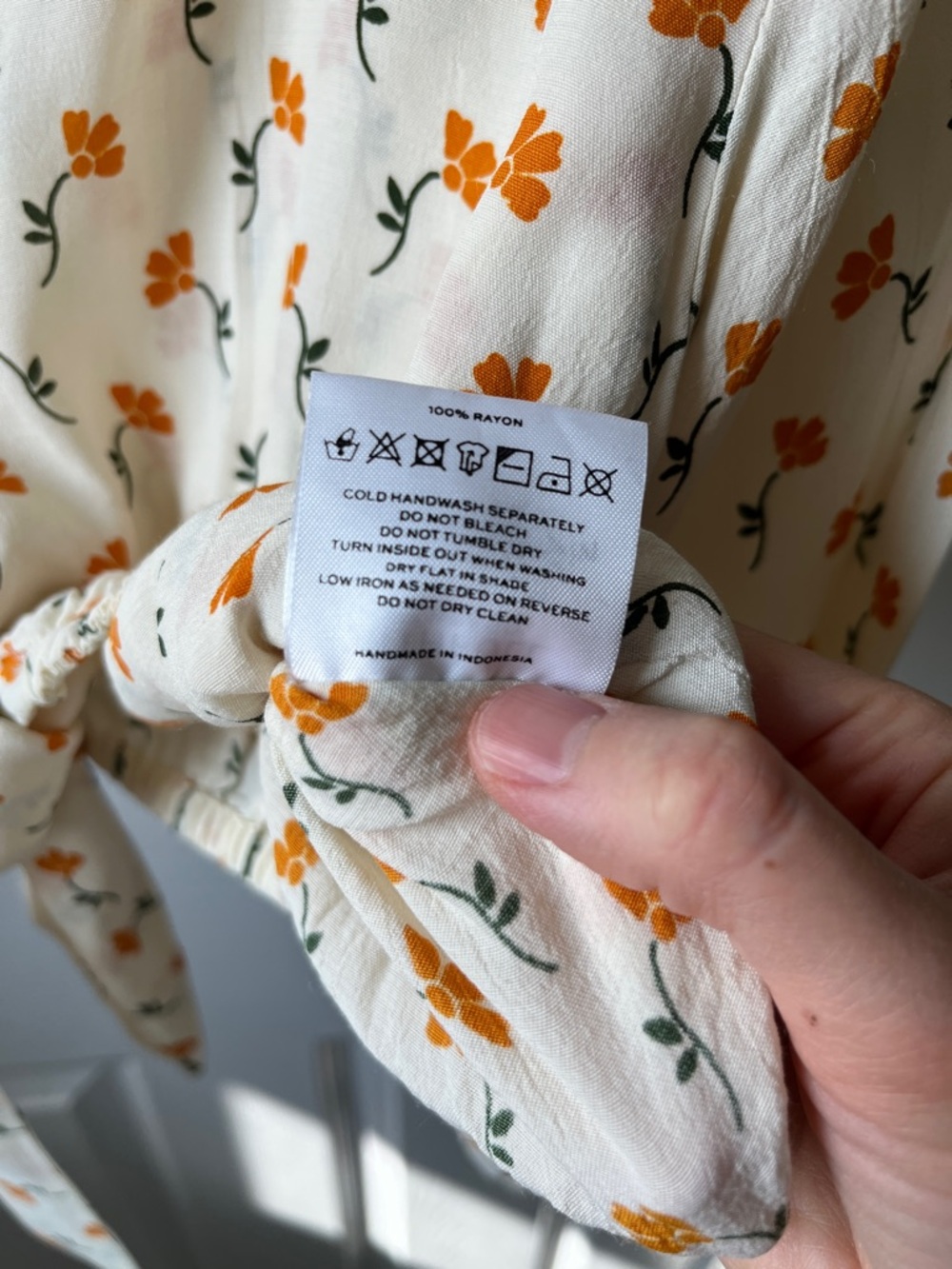 Faithfull the Brand Cream Floral Tie-Front Crop Blouse - Picture 4 of 5